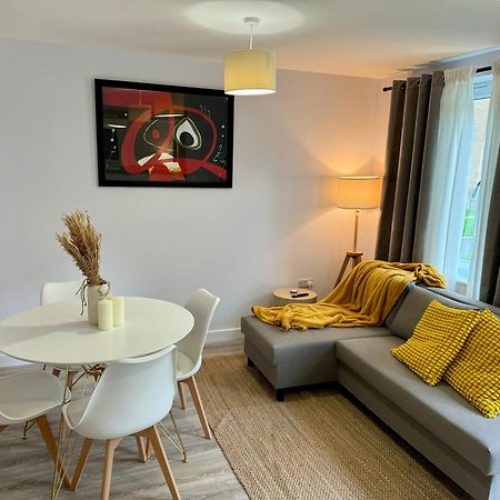 Brand New Flat 5 With Free Parking And Fast Wifi Apartment Йорк Екстериор снимка