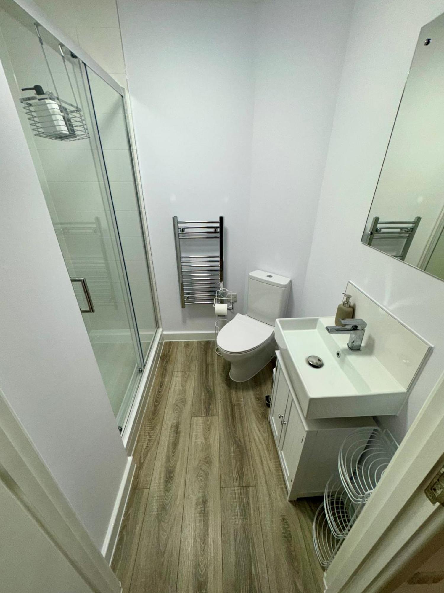 Brand New Flat 5 With Free Parking And Fast Wifi Apartment Йорк Екстериор снимка